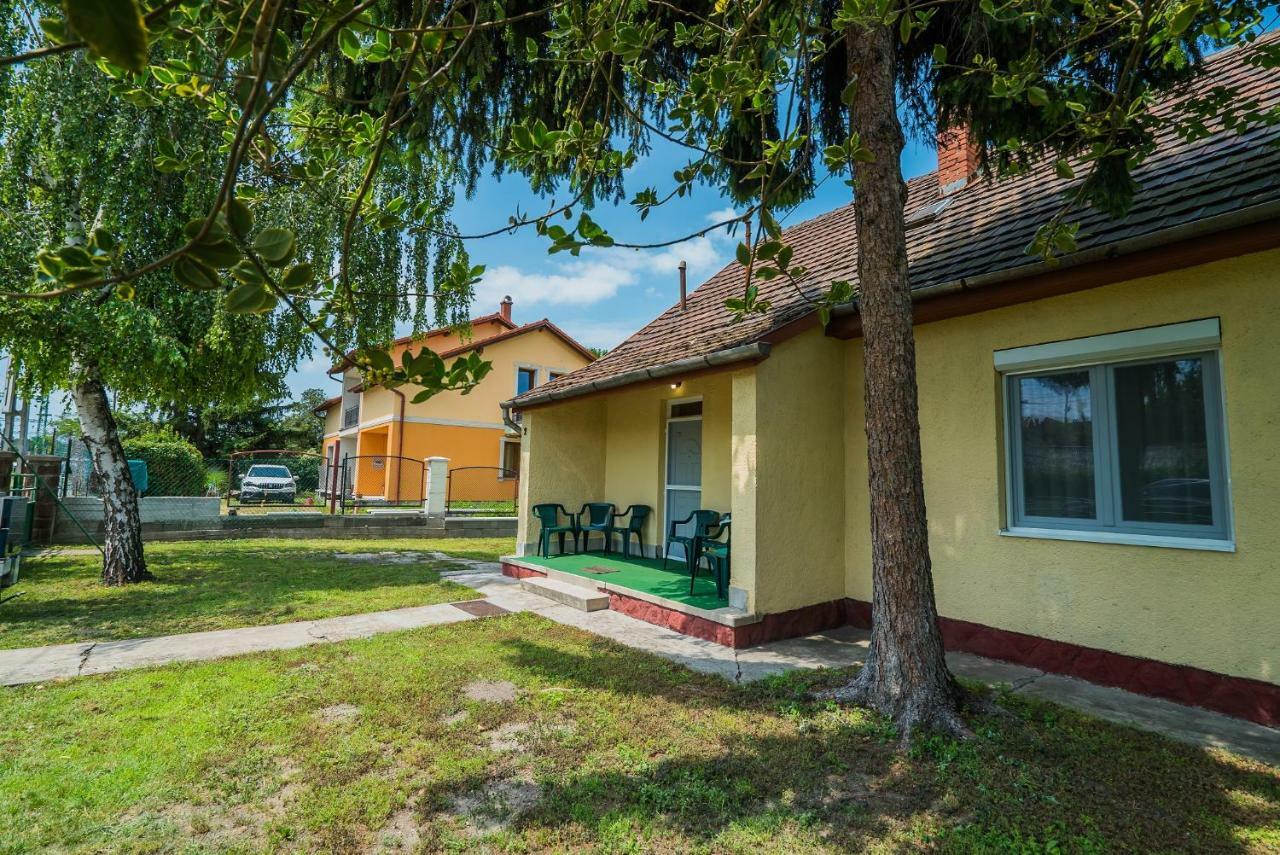 Villa Magdolna Siófok Exterior foto